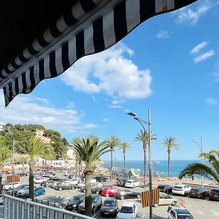 Happy Lloret 公寓