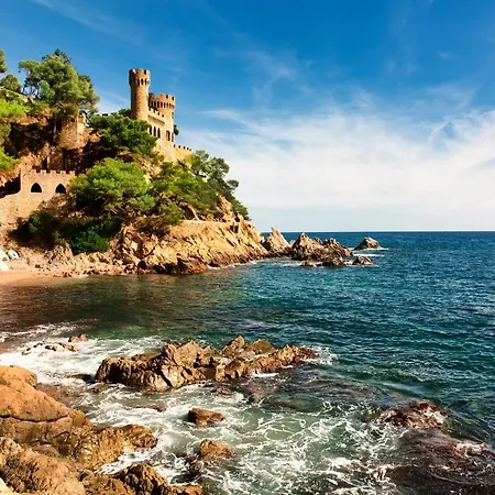 Happy Lloret 滨海略雷特