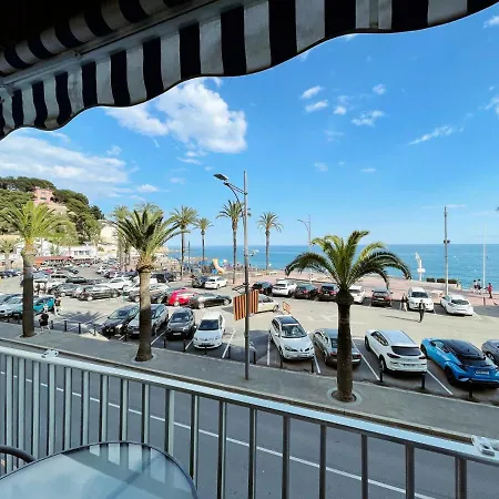 Апартаменти Happy Lloret