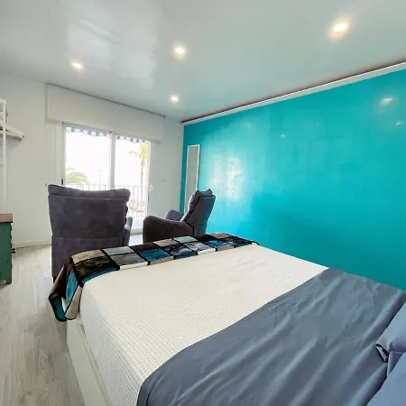 Happy Lloret アパート リョレート・デ・マル